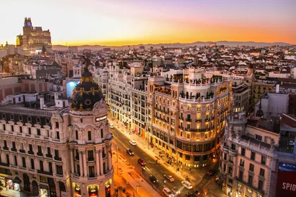 ¿Debo pasar más de 183 días en España para renovar la residencia no lucrativa?
